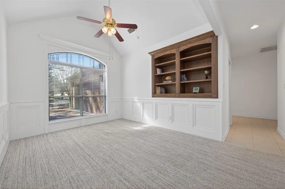 5030 Highland Pass Montgomery, TX 77316