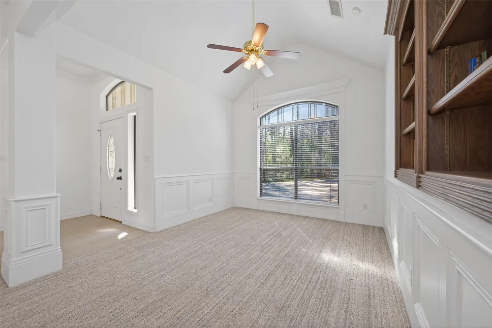 5030 Highland Pass Montgomery, TX 77316