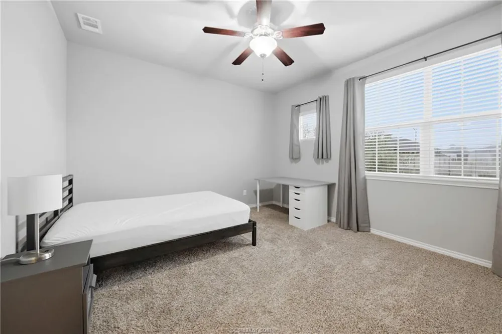 407 Kate Lane College Station, TX 77845