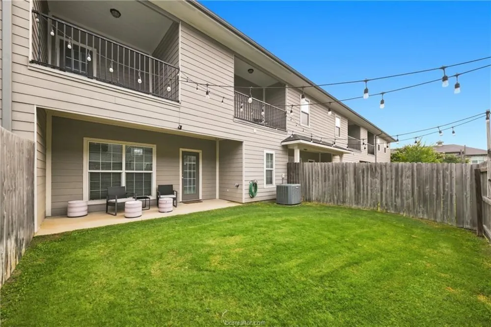 407 Kate Lane College Station, TX 77845
