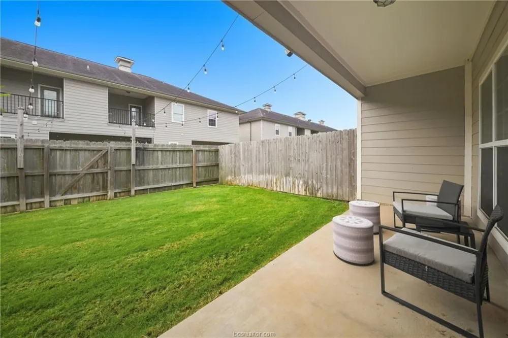 407 Kate Lane College Station, TX 77845