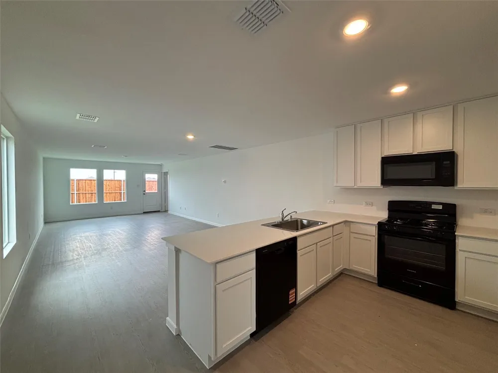 6327 Pelly Place Baytown, TX 77521