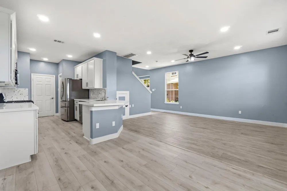 238 Drake Run Lane Dickinson, TX 77539