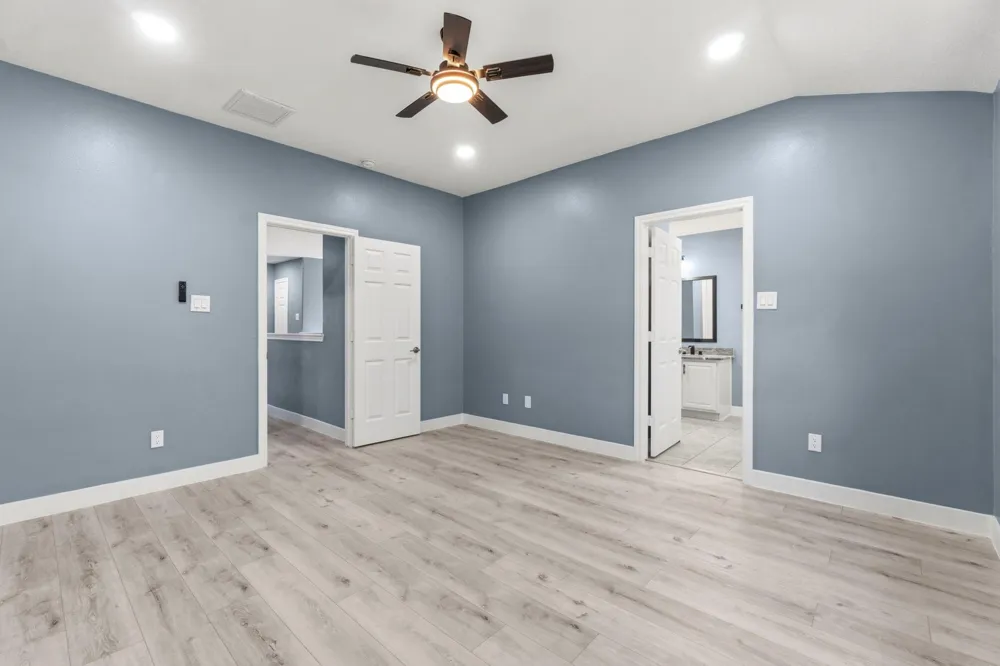 238 Drake Run Lane Dickinson, TX 77539