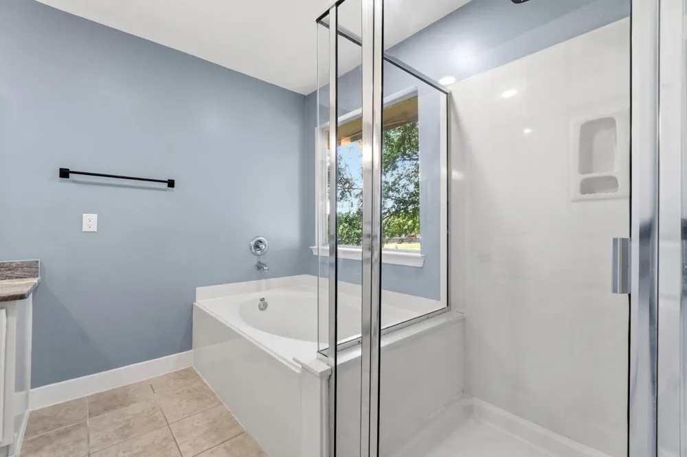 238 Drake Run Lane Dickinson, TX 77539