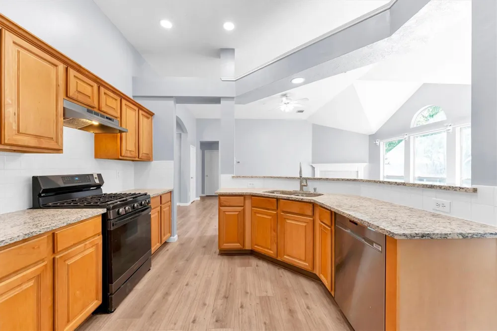 11623 Gila Bend Lane Tomball, TX 77377