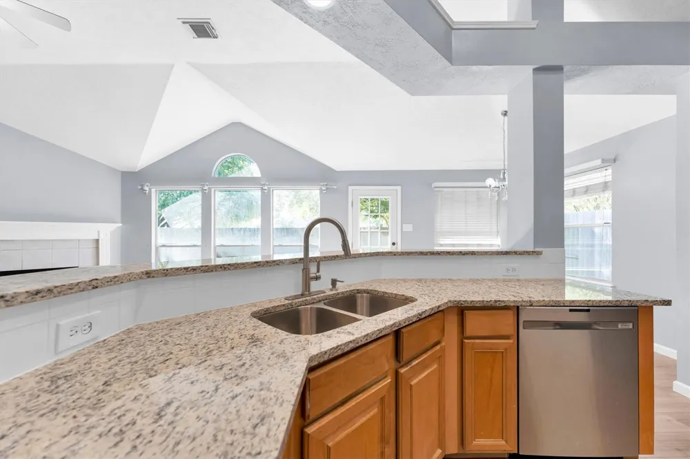 11623 Gila Bend Lane Tomball, TX 77377