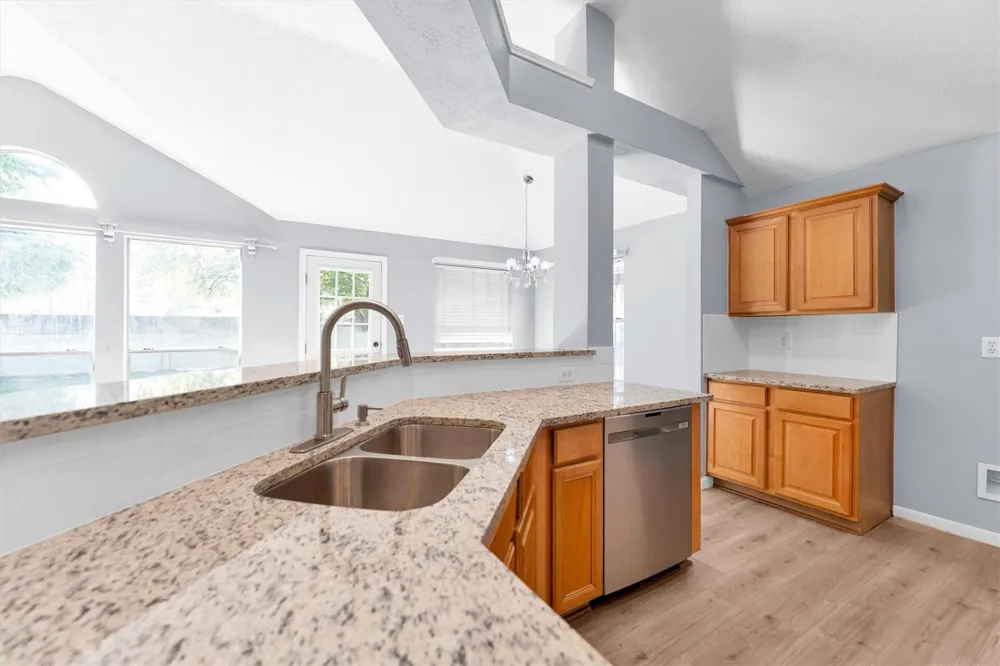 11623 Gila Bend Lane Tomball, TX 77377