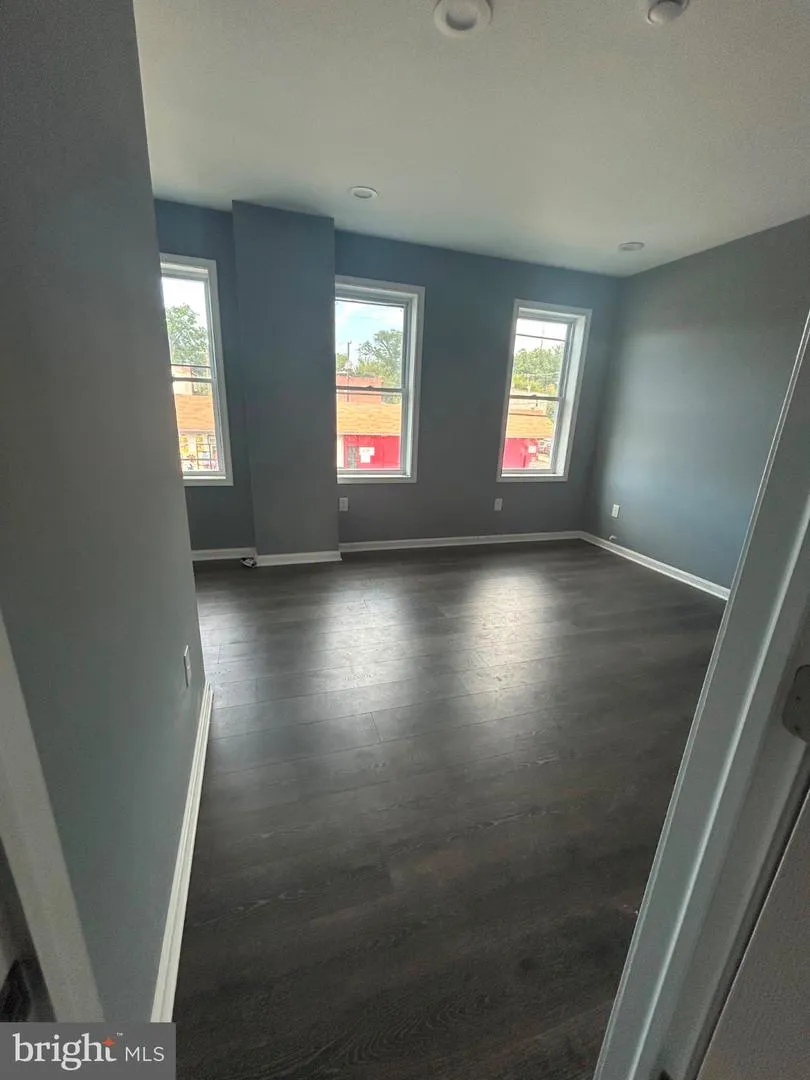 4116 REISTERSTOWN ROAD Baltimore, MD 21215