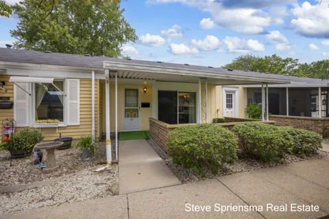 627 Carriage Lane