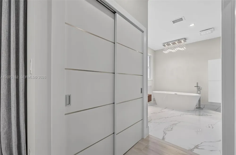 12377 SW 125th St Miami, FL 33186