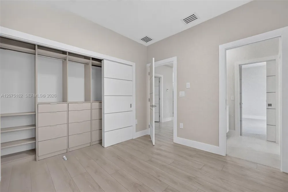 12377 SW 125th St Miami, FL 33186