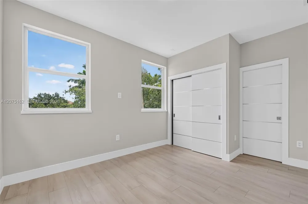 12377 SW 125th St Miami, FL 33186
