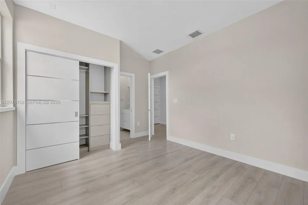 12377 SW 125th St Miami, FL 33186