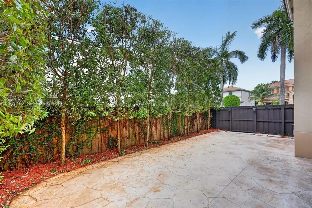 12377 SW 125th St Miami, FL 33186