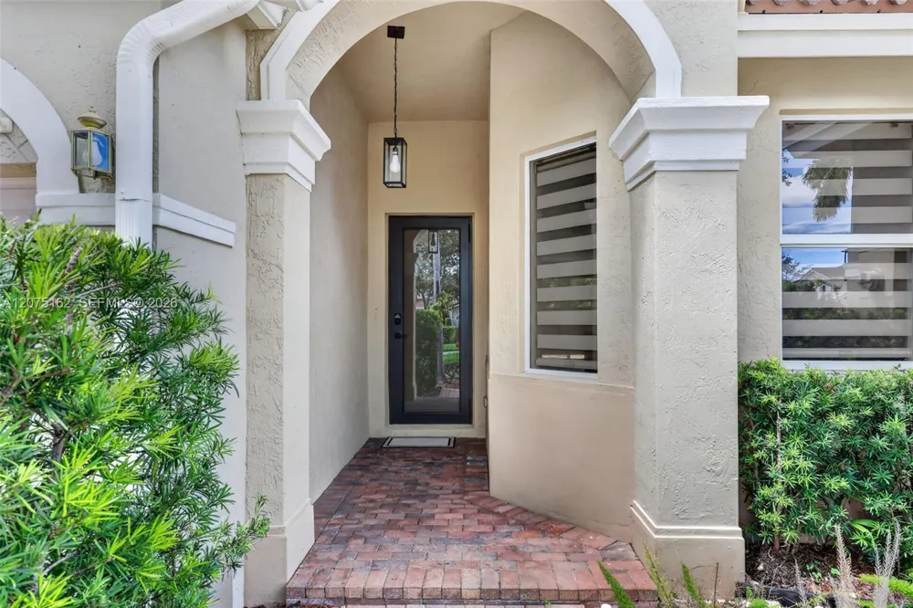 12377 SW 125th St Miami, FL 33186