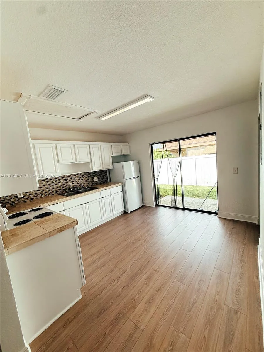 4259 Royal Banyan Way #B Lake Worth, FL 33461