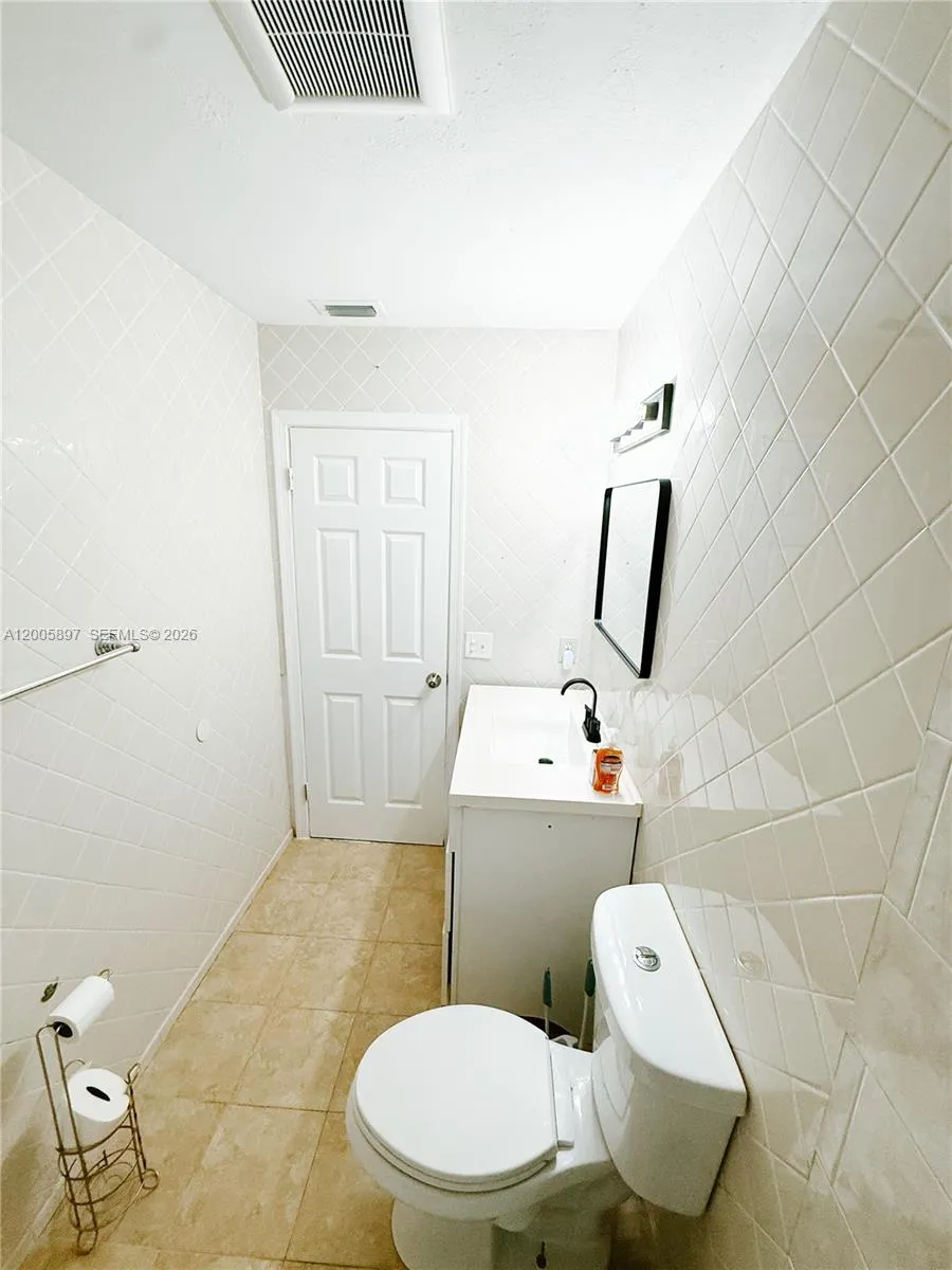 4259 Royal Banyan Way #B Lake Worth, FL 33461