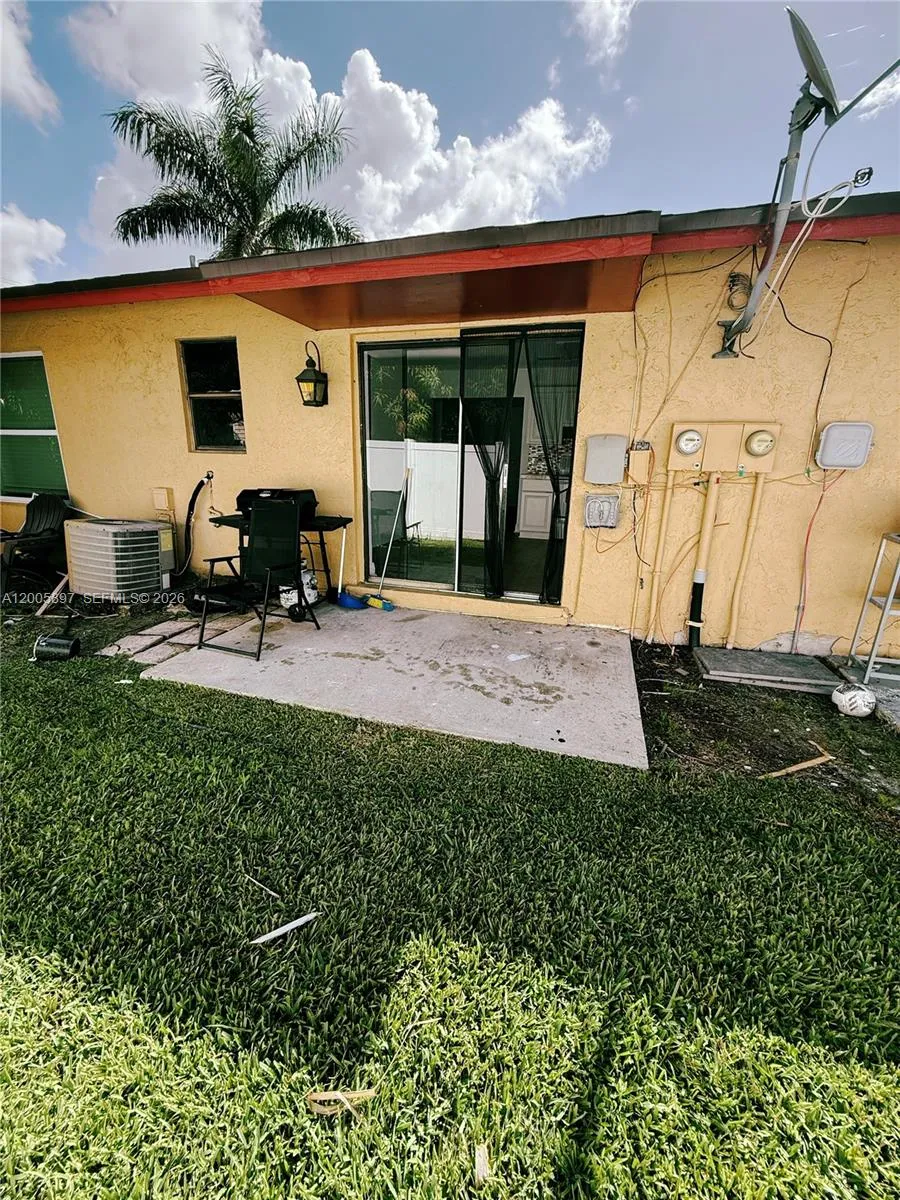 4259 Royal Banyan Way #B Lake Worth, FL 33461