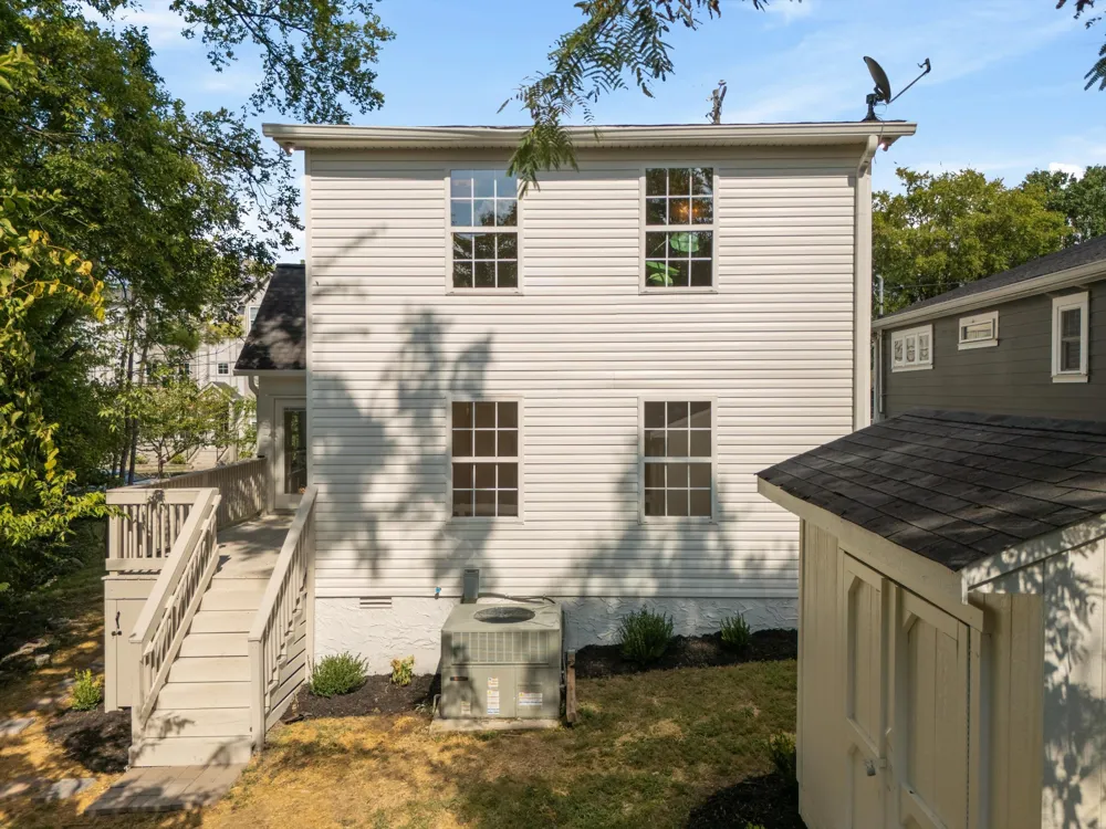 121 Oceola Ave Nashville, TN 37209