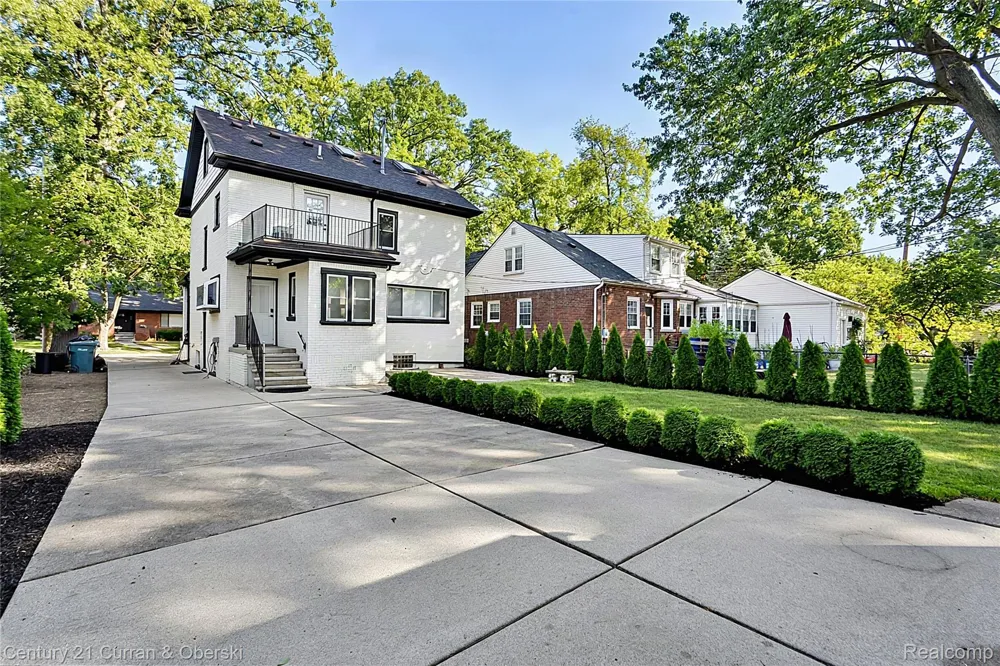 24401 Emerson Street Dearborn City, MI 48124