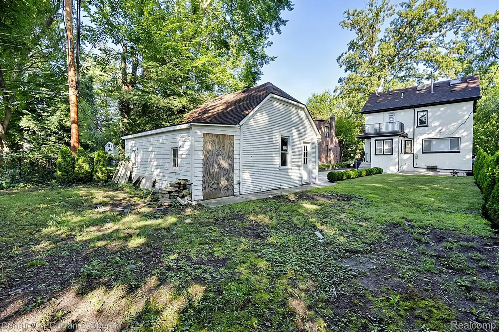 24401 Emerson Street Dearborn City, MI 48124