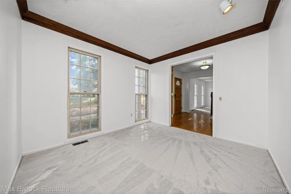 4370 Savoie Trail West Bloomfield Charter Township, MI 48323