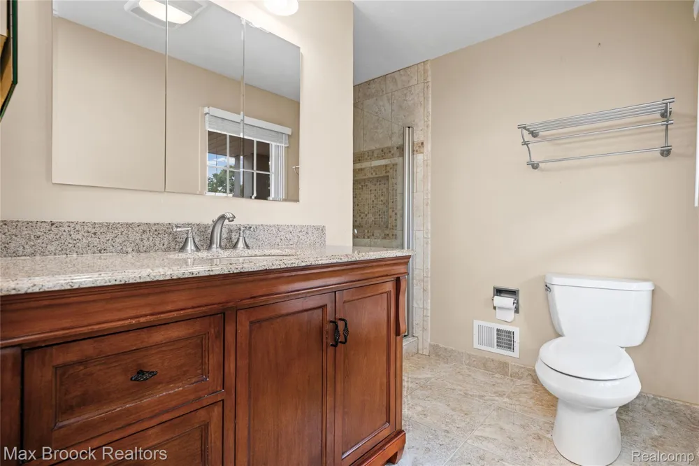 4370 Savoie Trail West Bloomfield Charter Township, MI 48323