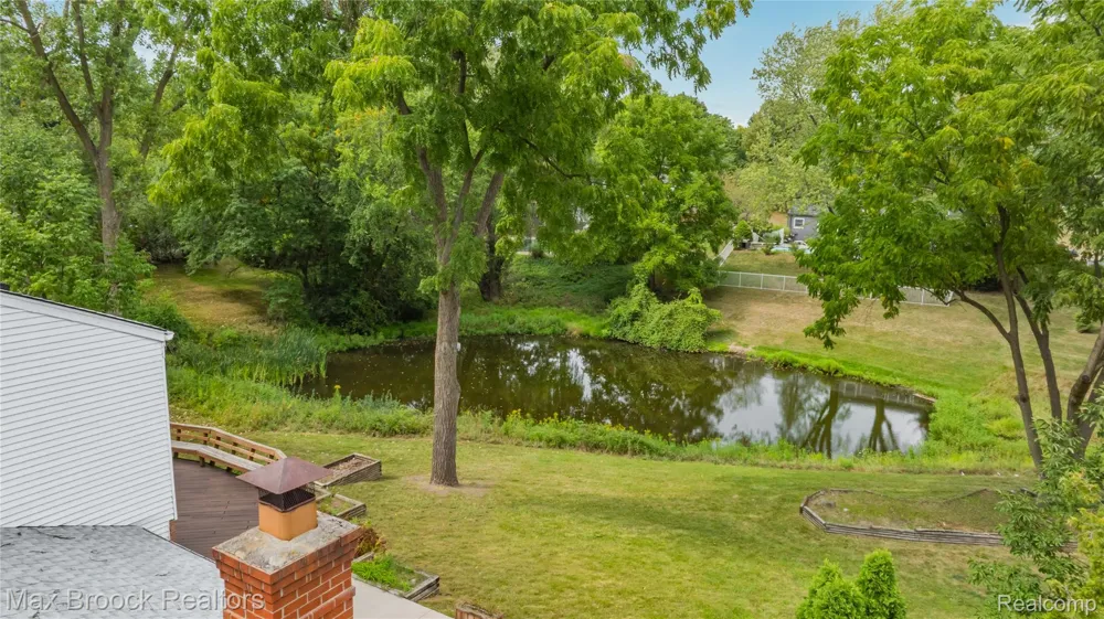4370 Savoie Trail West Bloomfield Charter Township, MI 48323