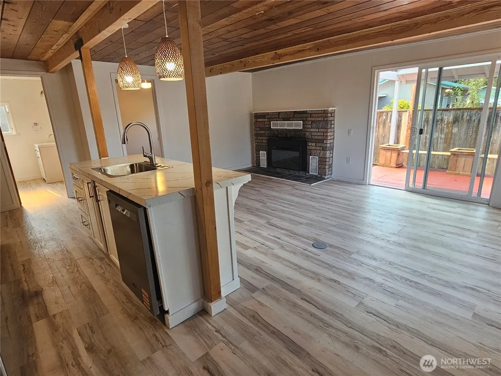 607 S H STREET Port Angeles, WA 98363