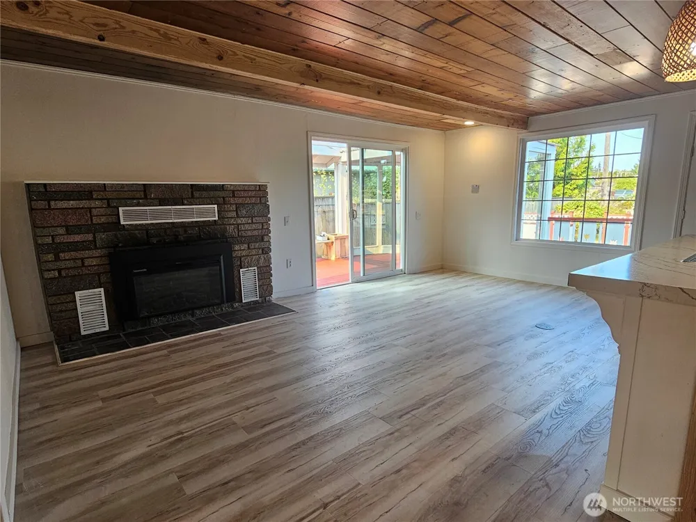 607 S H STREET Port Angeles, WA 98363