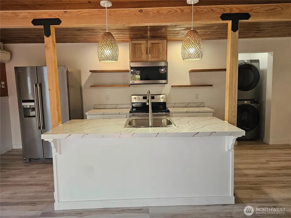 607 S H STREET Port Angeles, WA 98363
