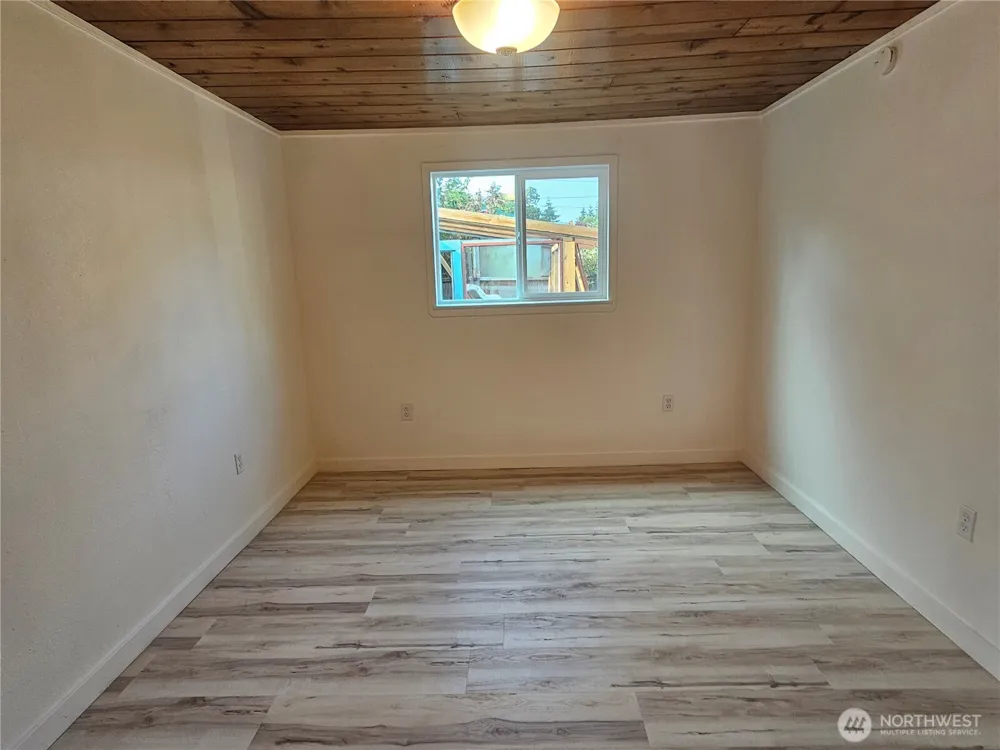 607 S H STREET Port Angeles, WA 98363