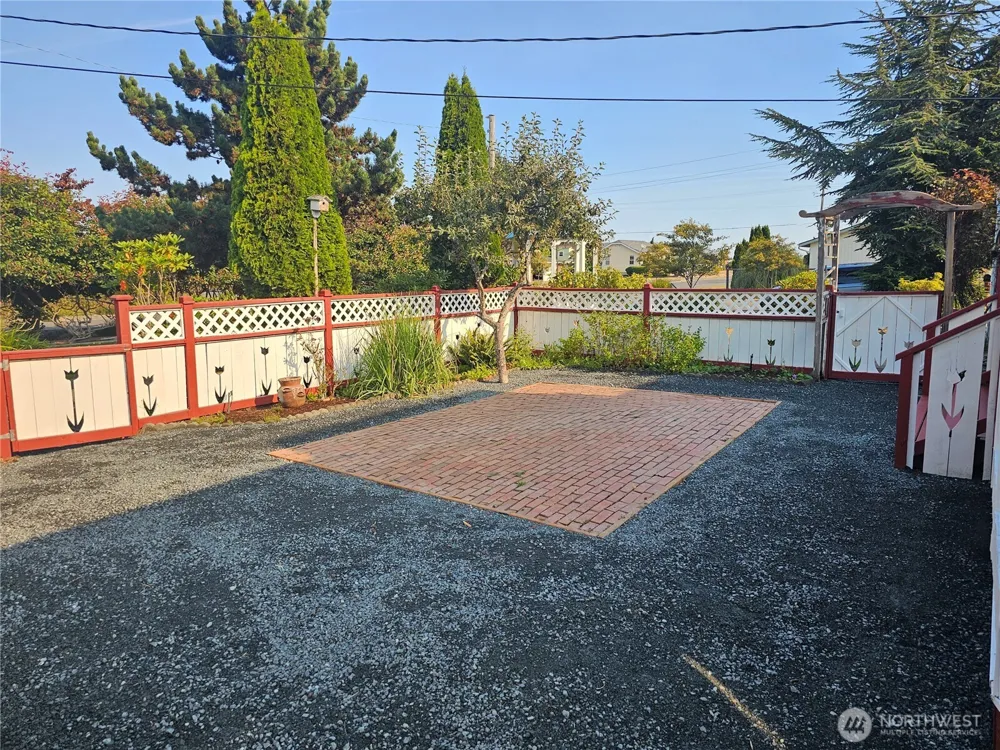 607 S H STREET Port Angeles, WA 98363