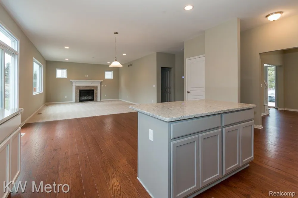 3 Oak Street Grand Blanc Charter Township, MI 48439