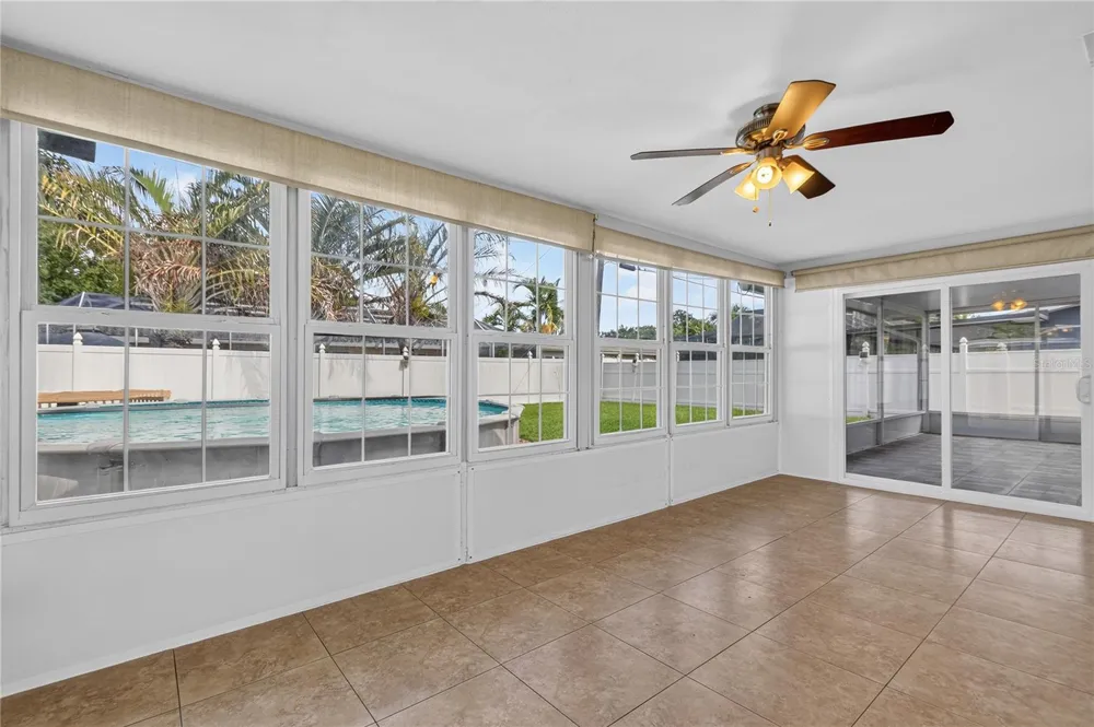 487 LAKE HILL LANE Largo, FL 33771