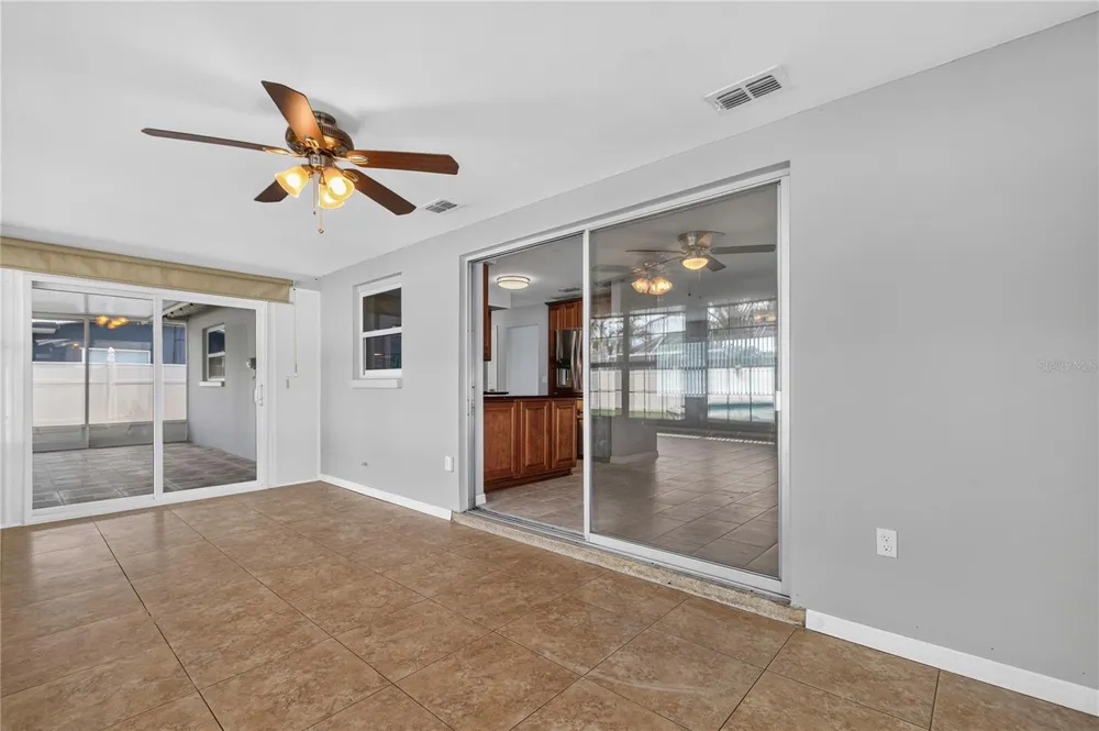 487 LAKE HILL LANE Largo, FL 33771