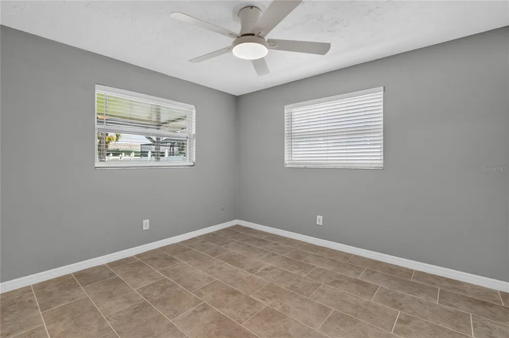487 LAKE HILL LANE Largo, FL 33771