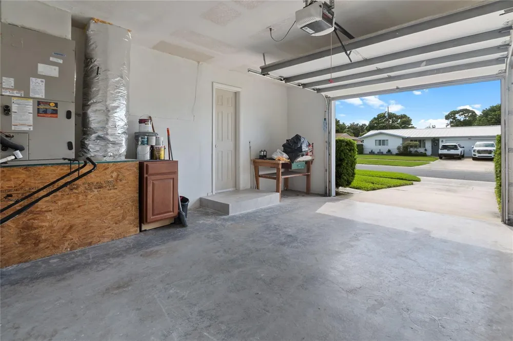 487 LAKE HILL LANE Largo, FL 33771