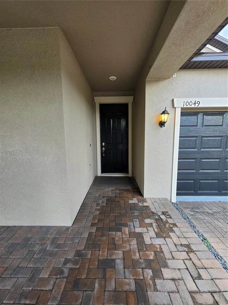 10049 VICTORY GALLOP LOOP Ruskin, FL 33573