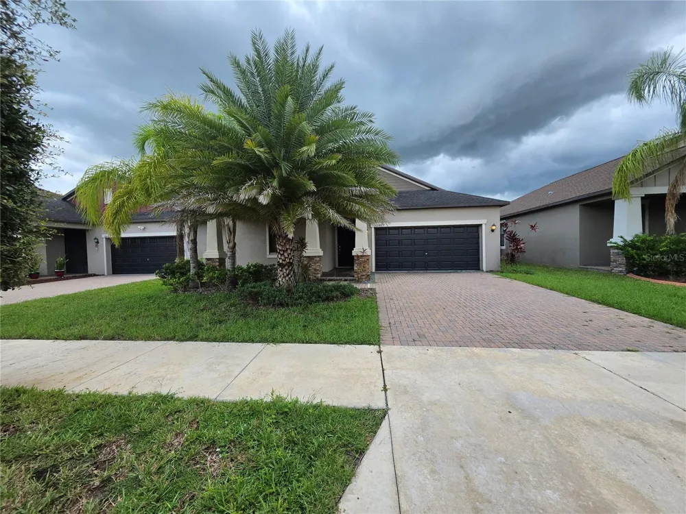 10049 VICTORY GALLOP LOOP Ruskin, FL 33573