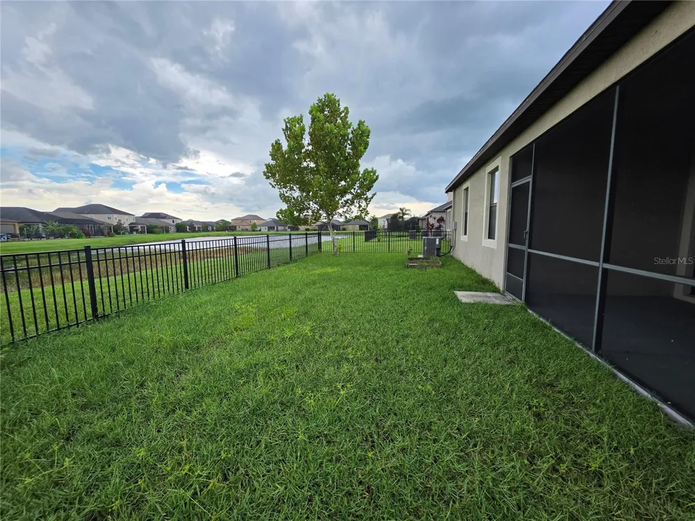 10049 VICTORY GALLOP LOOP Ruskin, FL 33573
