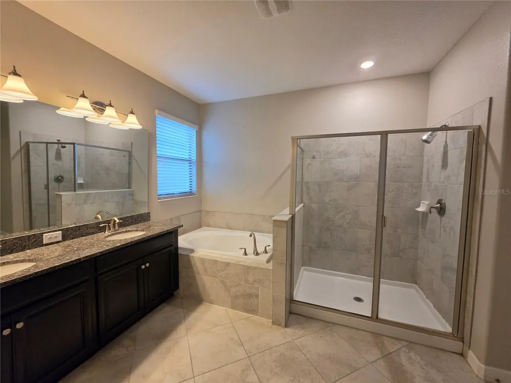 10049 VICTORY GALLOP LOOP Ruskin, FL 33573