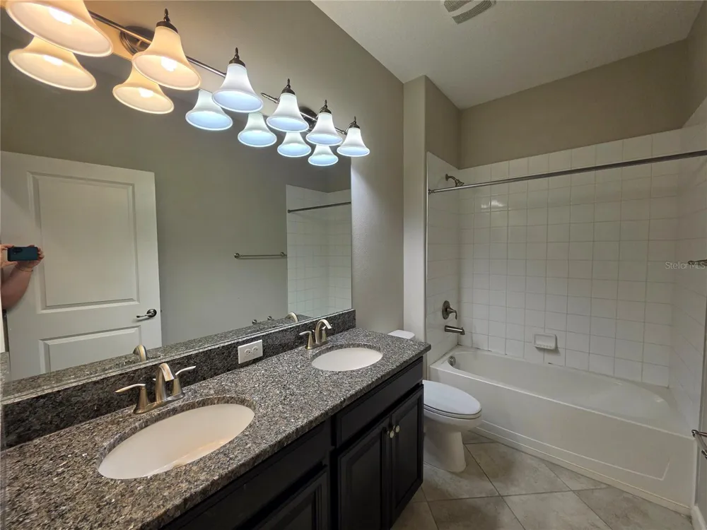 10049 VICTORY GALLOP LOOP Ruskin, FL 33573