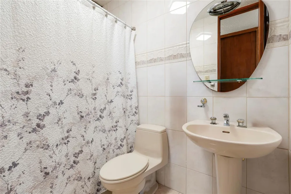1704 SAN PATRICIO AVENUE #1704 Guaynabo, PR 00968
