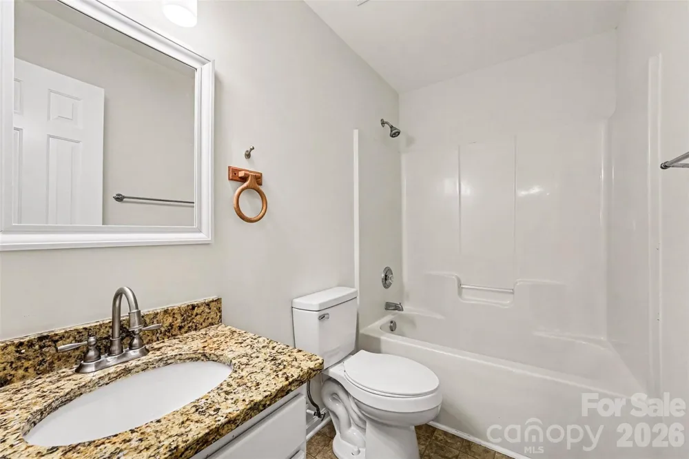 10104 Rockwood Road Charlotte, NC 28215
