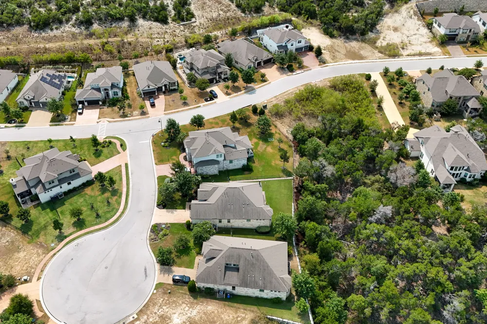 204 Everton Cove Lakeway, TX 78738