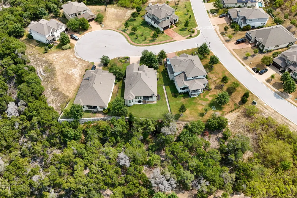 204 Everton Cove Lakeway, TX 78738