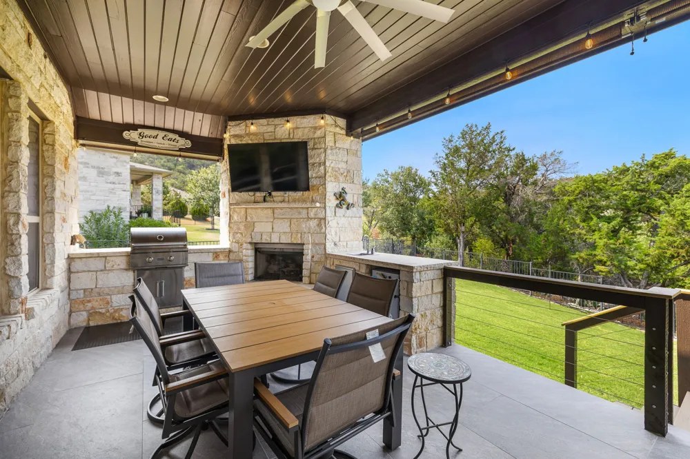 204 Everton Cove Lakeway, TX 78738