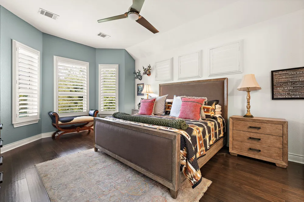 204 Everton Cove Lakeway, TX 78738